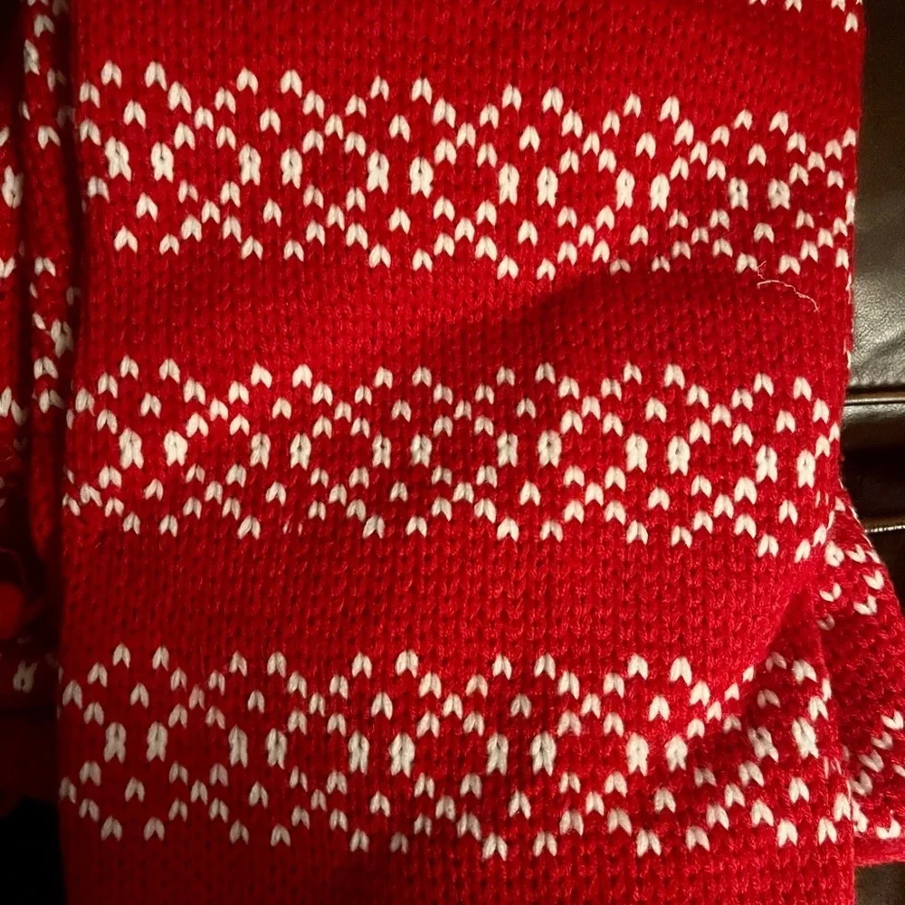 NWT  48in Fair Isle Christmas Tree Skirt with Tassels Red/White - Wondershop